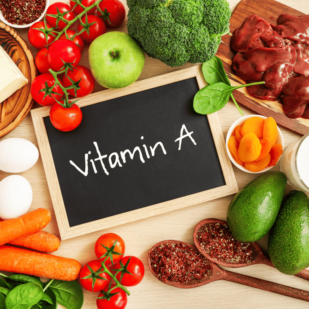 Vitamin A 1/11 Bağışıklık sistemini güçlendirir ve bulaşıcı hastalıklara karşı koruma sağlar. Uzun süreli yüksek dozda alımı, özellikle sporla ilgili bir yaralanma sonrasında iyileşmeye yardımcı olabilir. Karaciğer, balık yağları, süt, yumurta ve yapraklı yeşilliklerde bol miktarda bulunan Vitamin A, aynı zamanda cilt sağlığı için de önemlidir. Şifa Kenti, doğal kaynaklardan elde edilen vitamin A ürünlerini sunar.